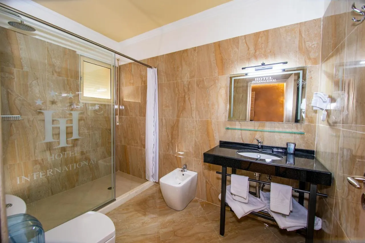 Fieri International Hotel 3*, Fier Albania